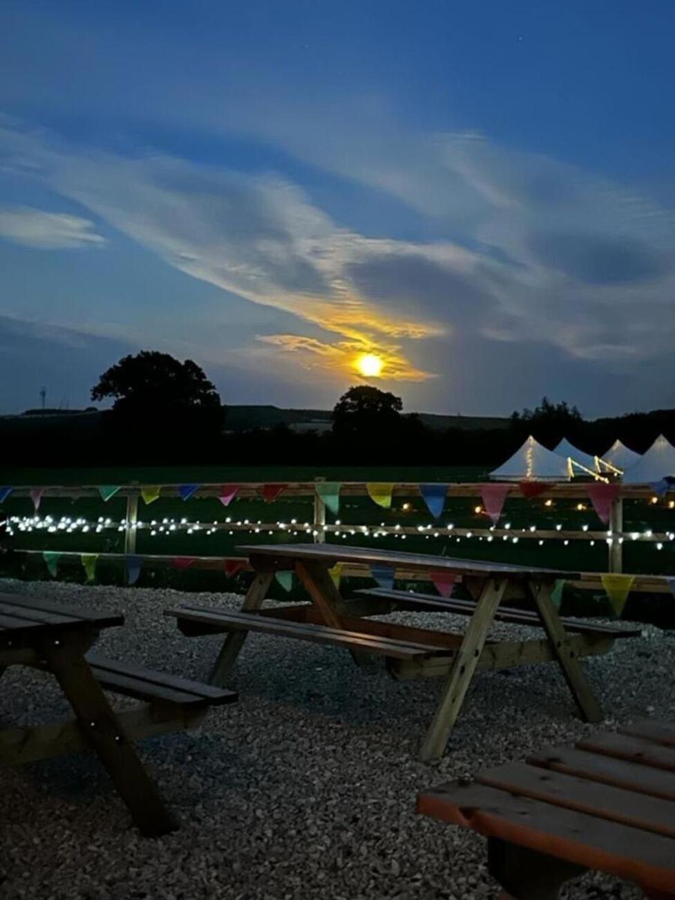 Country View Camping Bratton Ngoại thất bức ảnh
